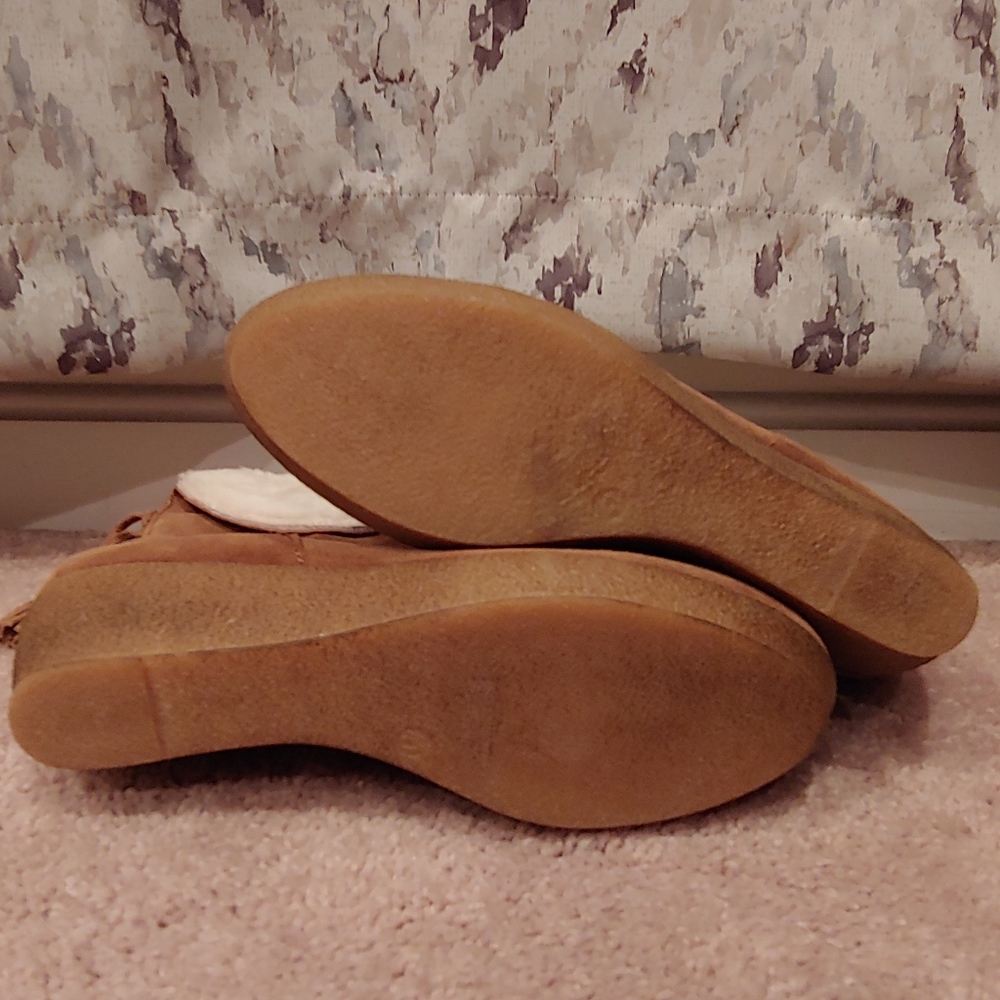 Clntl Booties Suede (9) New Without Tags - image 4